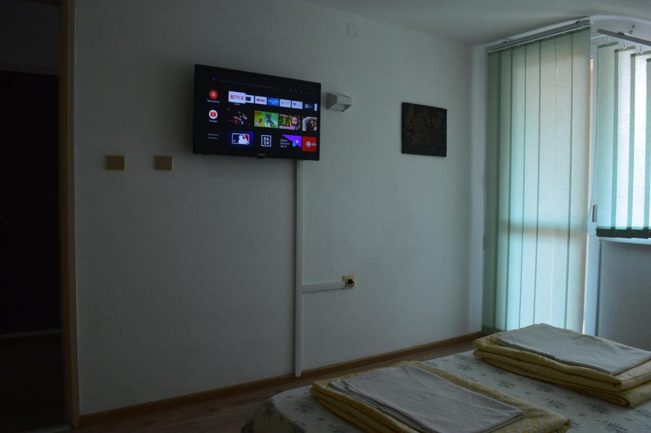 Yanis Hotel Chernomorets Buitenkant foto