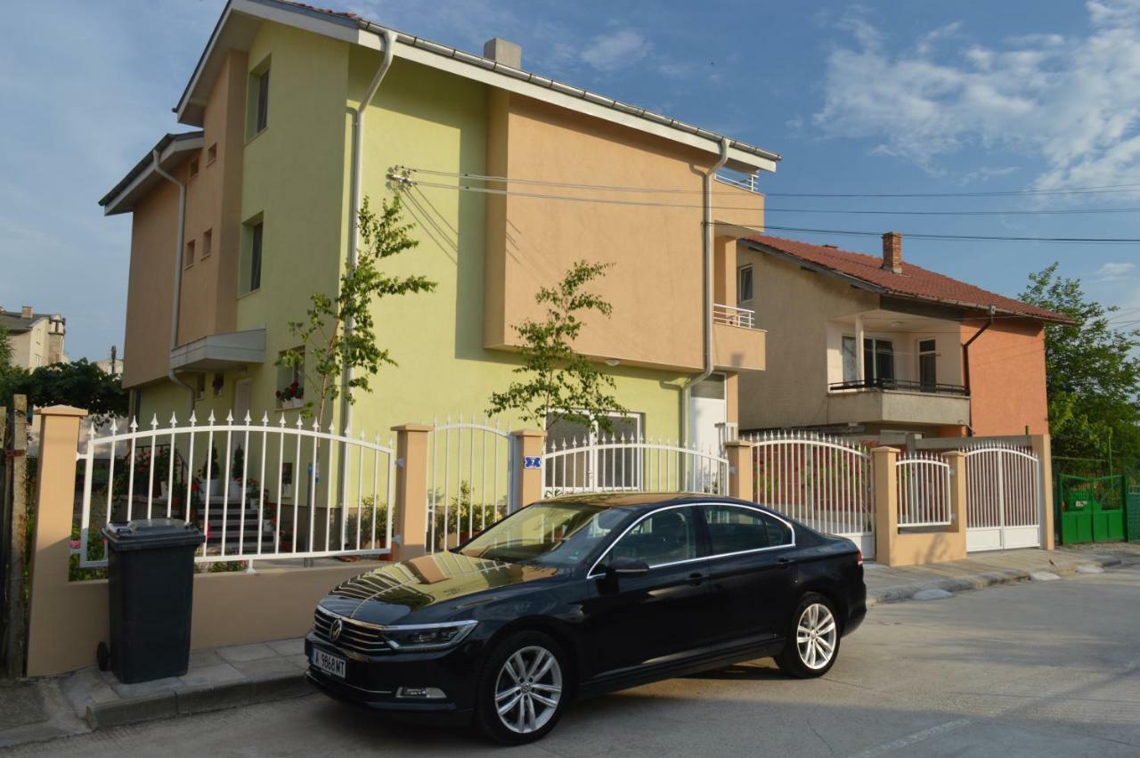 Yanis Hotel Chernomorets Buitenkant foto
