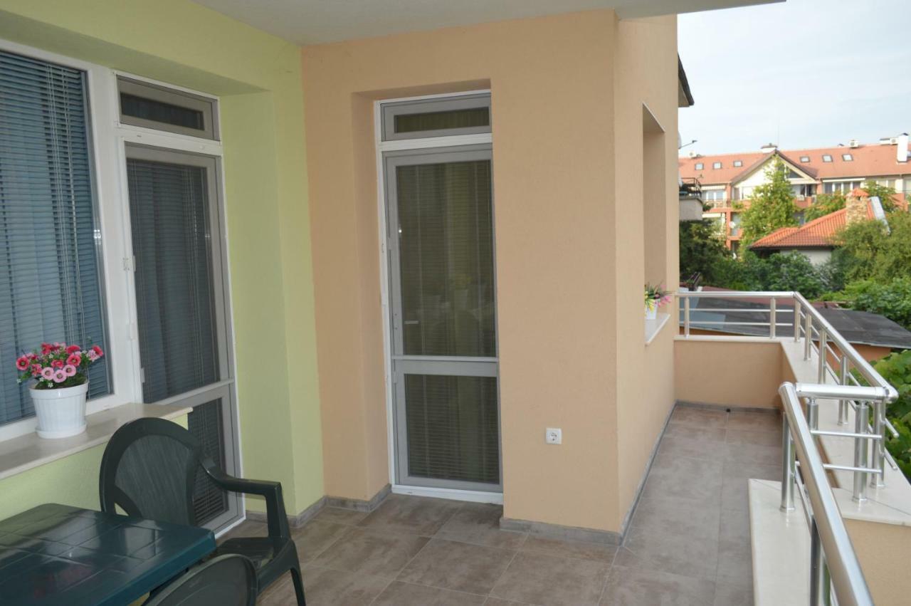 Yanis Hotel Chernomorets Buitenkant foto