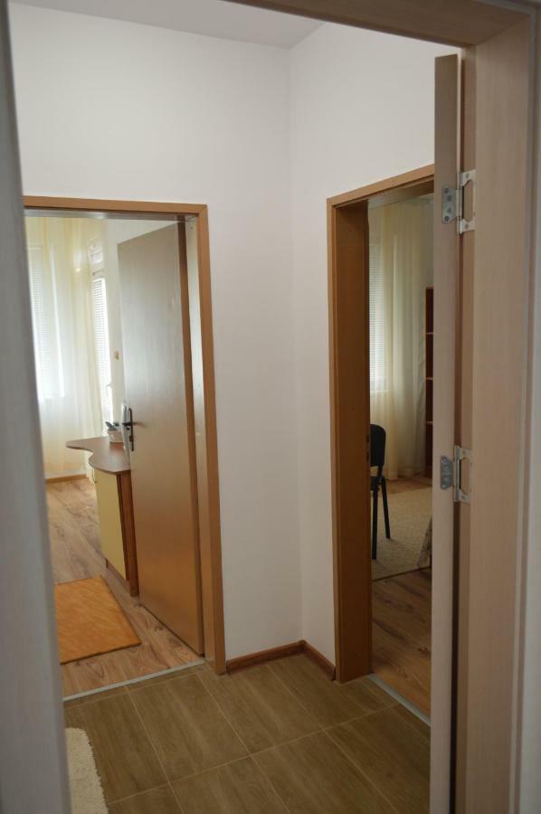 Yanis Hotel Chernomorets Buitenkant foto