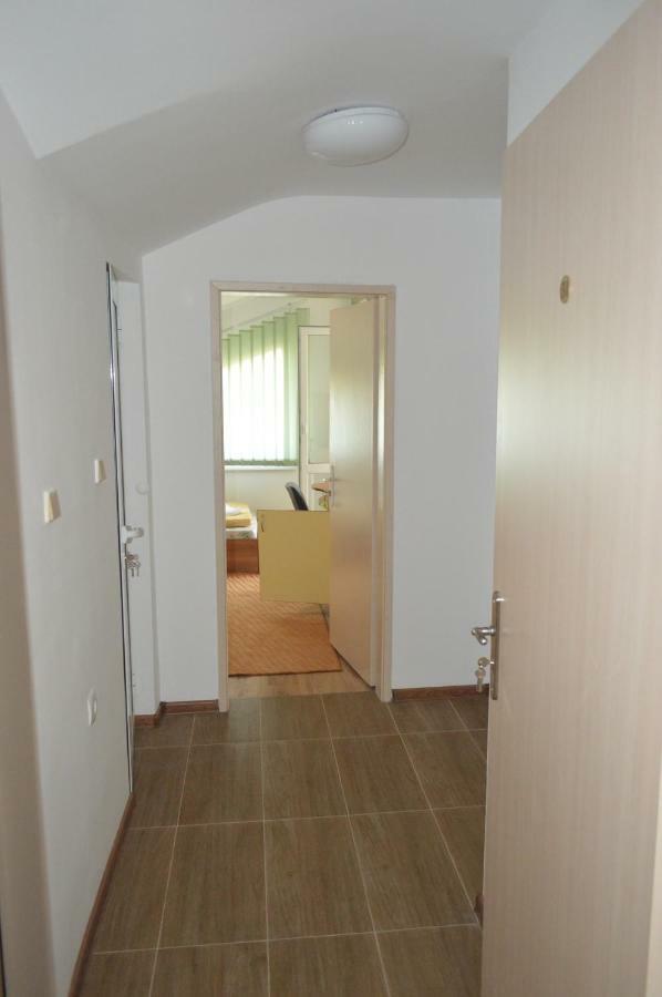 Yanis Hotel Chernomorets Buitenkant foto